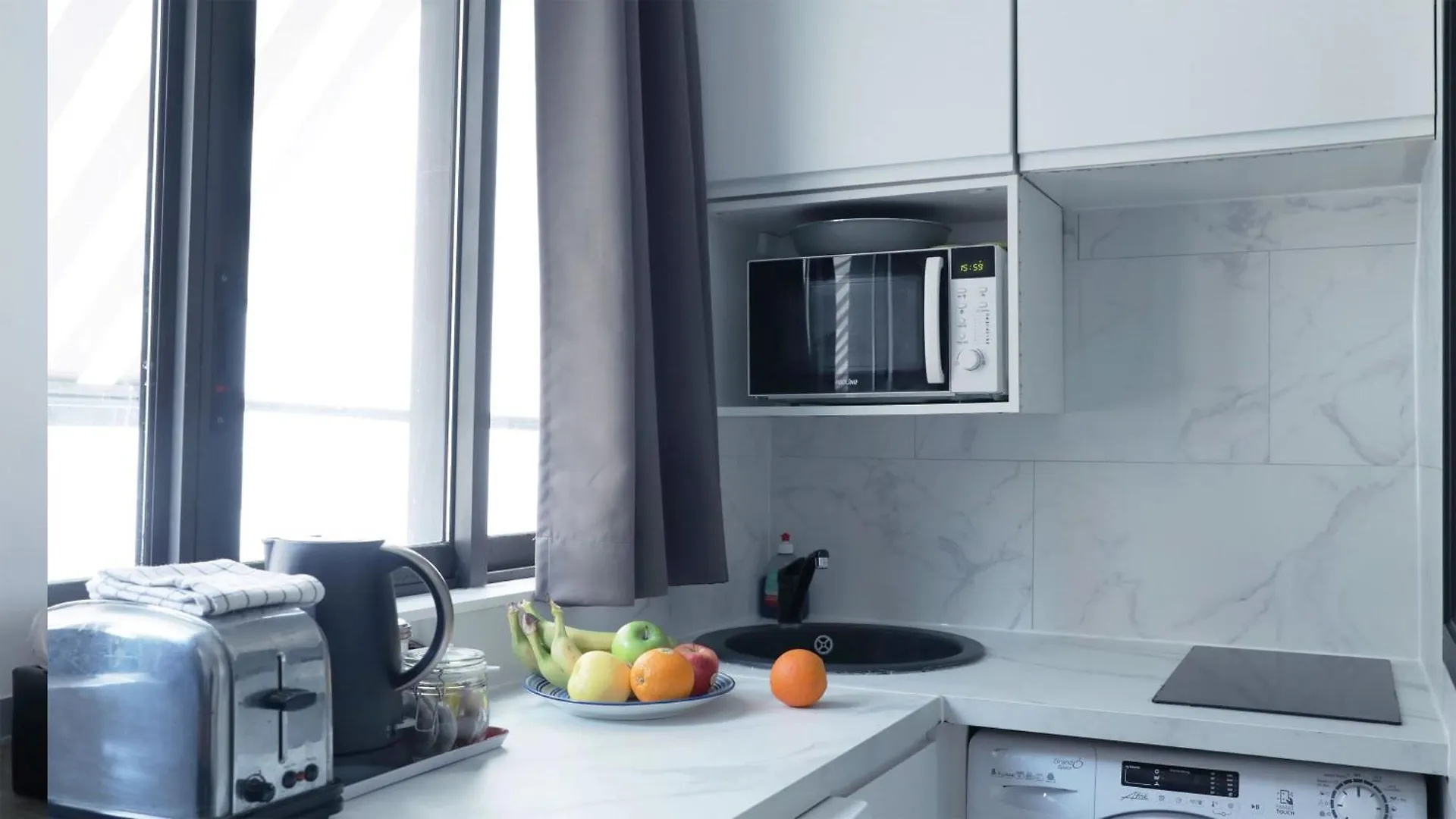 Arc De Triomphe & Trocadero Square - Cityapartmentstay Paris Appartement